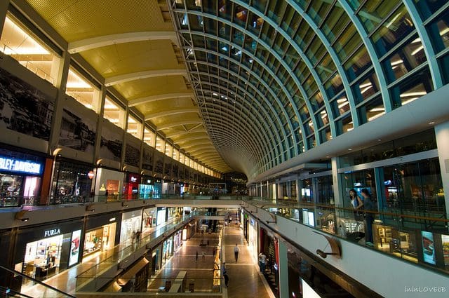 File:Interior of The Shoppes at Marina Bay Sands, Singapore.jpg